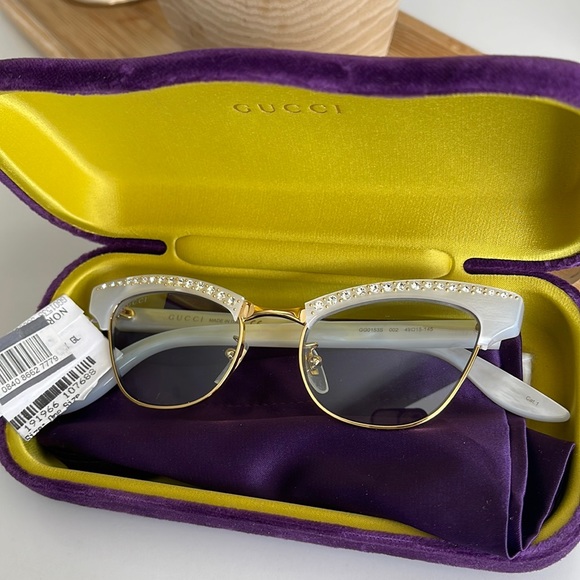 Gucci Accessories - Gucci sunglasses